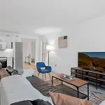 2Br 3Ba Ocean Front Condo On The Boardwalk Cozysuites