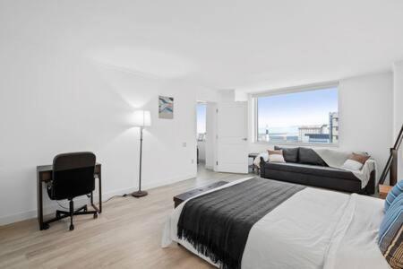 2br 3ba Ocean Front On The Boardwalk Cozysuites Apartment