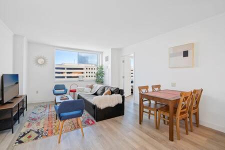 2br 3ba Ocean Front On The Boardwalk Cozysuites Apartment